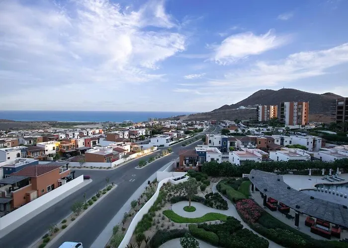 Apartment Stunning 3br With Ocean Views, Golf Course & Amenities *