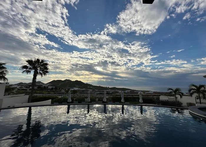 Apartment Stunning 3br With Ocean Views, Golf Course & Amenities